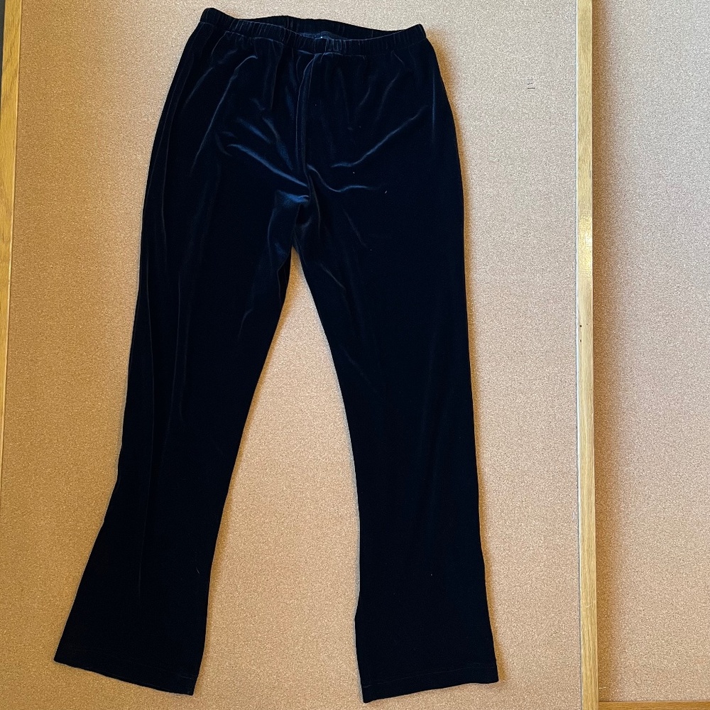 Chico’s Wide-Leg Black Velour Women’s Pants Size 2